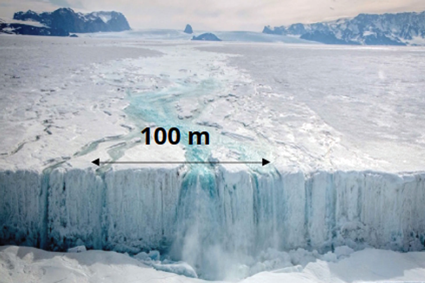 Ice shelf Nansen - Antartica © R. Fletcher